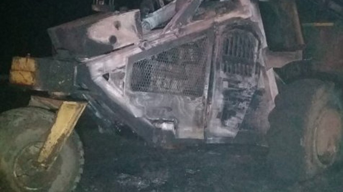 Nuevo ataque incendiario en La Araucanía: Destruyen dos máquinas en fundo de Carahue