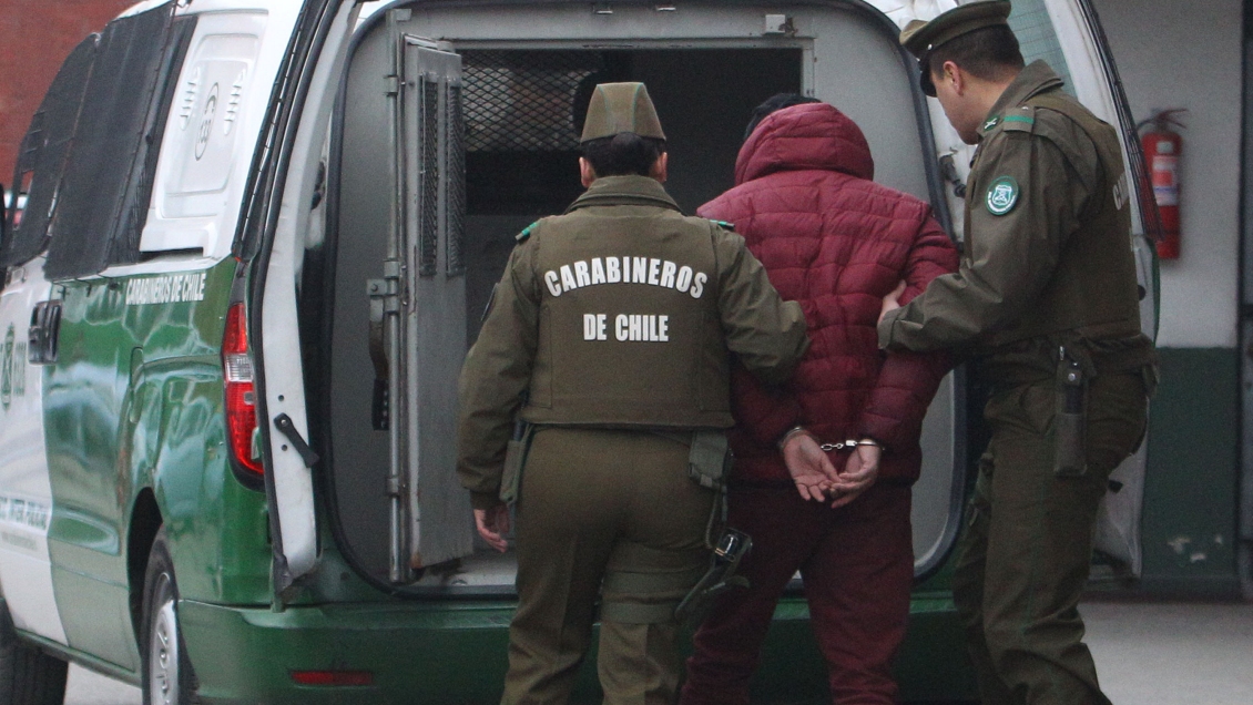 Tres detenidos por robo de camión con pollo congelado en Ruta 5 Norte