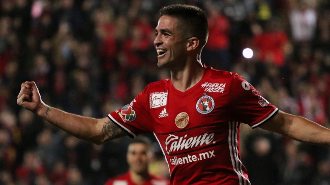 Colo Colo llegó a un acuerdo para reforzarse con el lateral argentino Damián Pérez