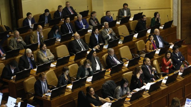 Oposición acordó definir agenda legislativa común en la Cámara de Diputados
