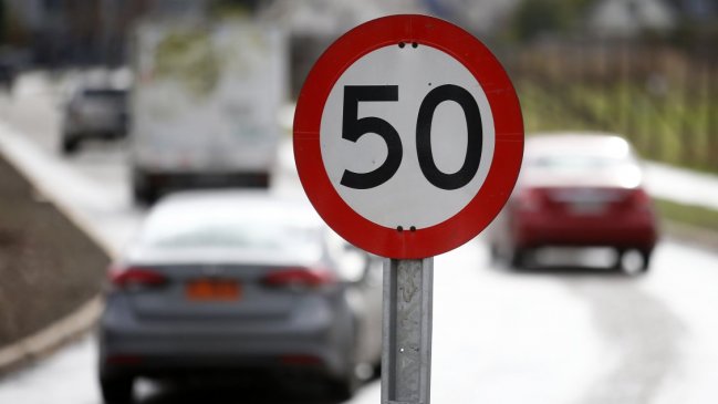 Ley de Velocidad: Municipios reclaman por costos que implicará el cambio de señalética