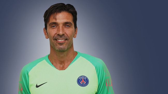PSG oficializó el fichaje de Gianluigi Buffon