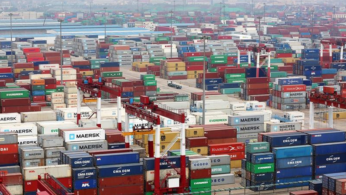 Rusia se suma a guerra comercial: Impone aranceles de hasta 40% a productos de EEUU