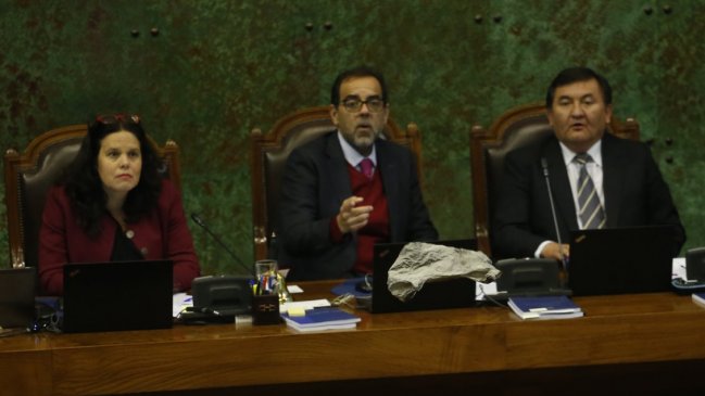 Oficialismo evalúa censurar mesa de la Cámara tras crítica carta enviada al Presidente Piñera