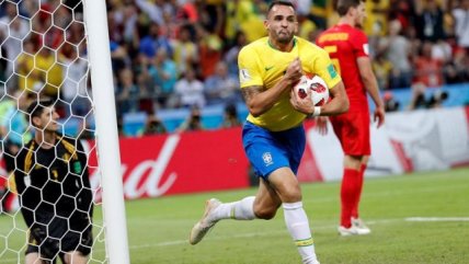   Renato Augusto creó un espejismo para la remontada de Brasil con un certero gol de cabeza 