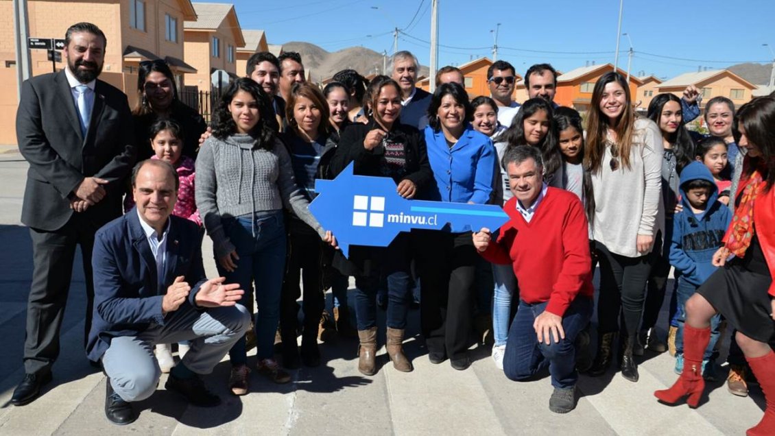 Ministro reconoce déficit de casi 8.000 viviendas en Atacama