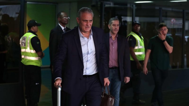 Selección de Brasil llegó a Río de Janeiro tras eliminación del Mundial de Rusia