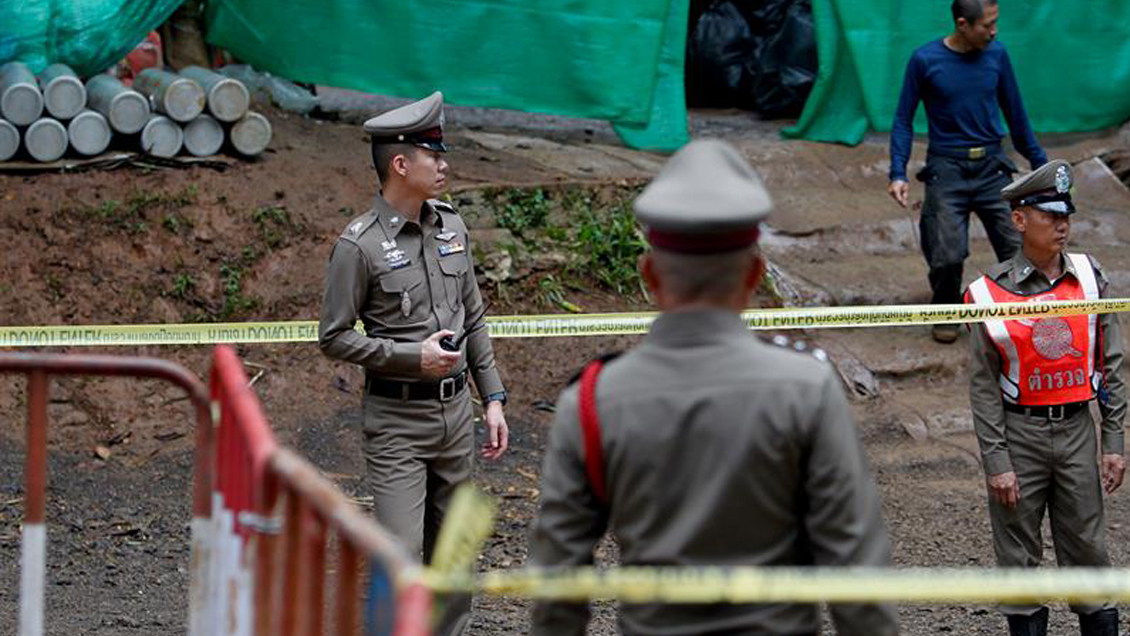 Tailandia: Interrumpen las tareas de rescate de los niños atrapados en cueva