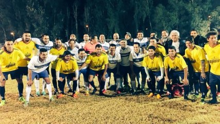  Jorge Acuña se despidió del fútbol rodeado de estrellas  