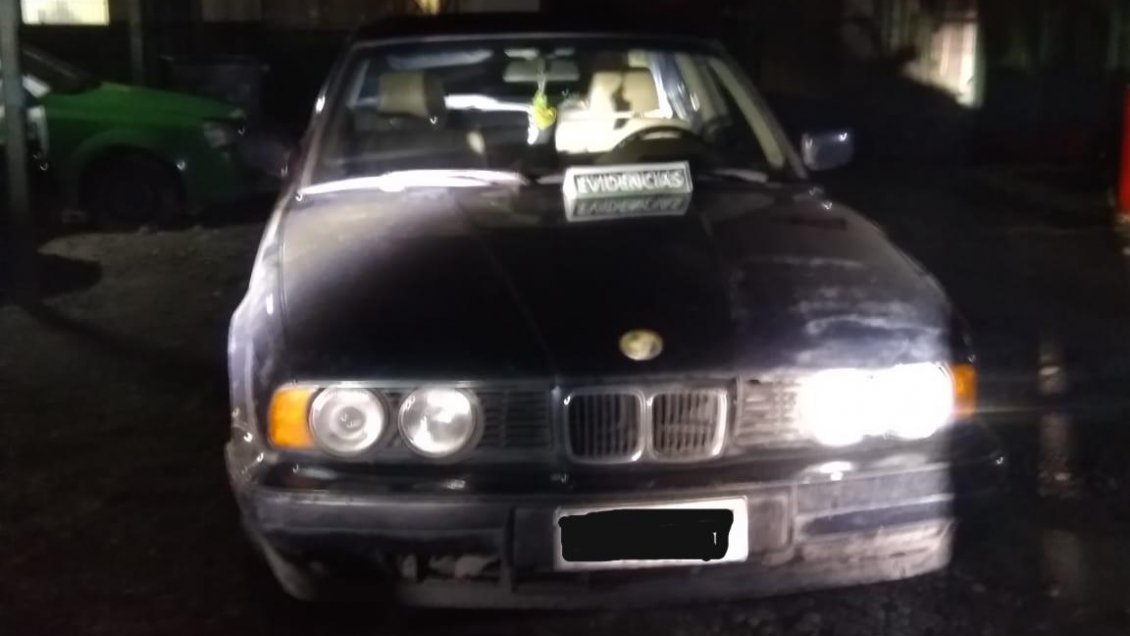 Puerto Montt: Trío detenido en plena transacción de drogas en plaza de juegos