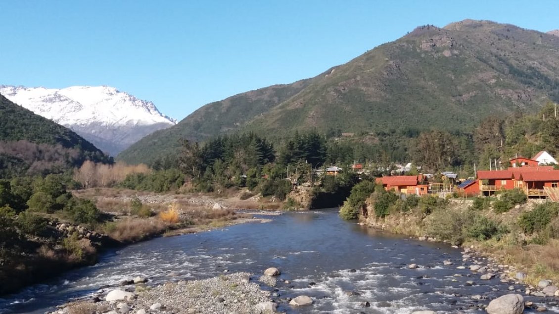 Vecinos de Los Queñes critican falta de información por actividad del volcán Planchón Peteroa