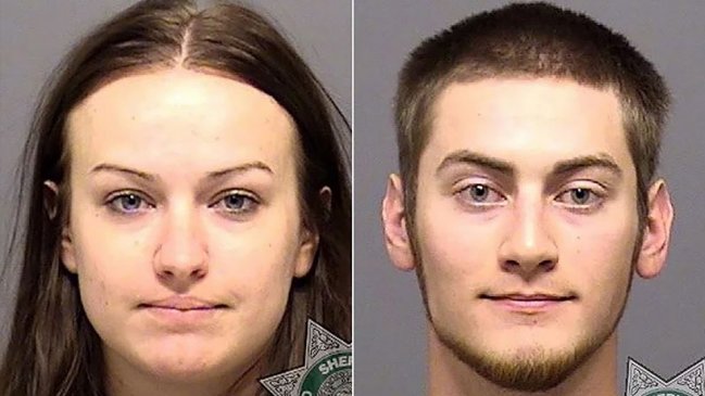 Condenan a pareja por muerte de su hija: No creían en los médicos y rezaron para salvarla