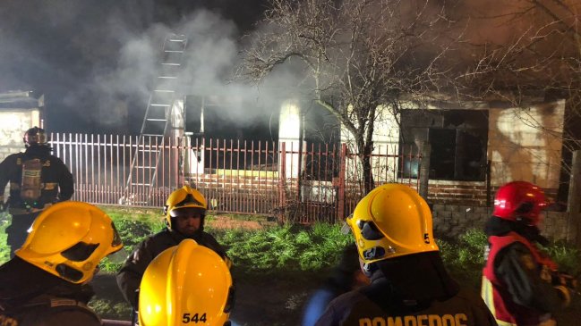 Los Ángeles: Adulto mayor que vivía solo murió al incendiarse su casa