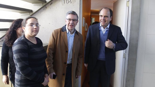 Monckeberg y Lavín responden a críticas de Kast: La integración no es populismo