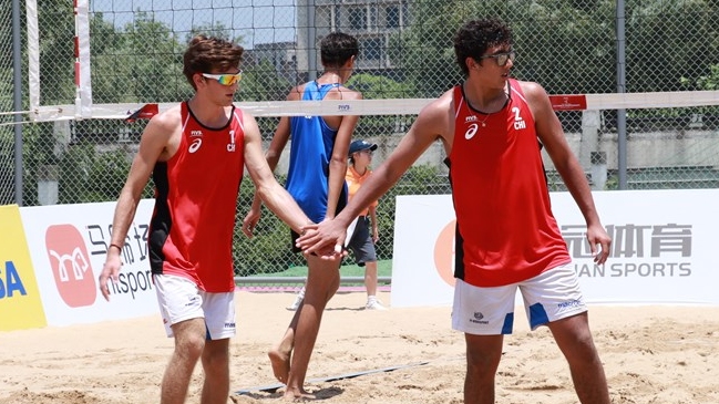  Droguett y Lammel avanzaron en el Mundial junior de voleibol playa  