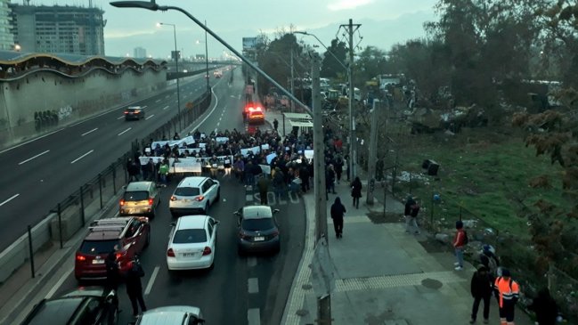 Vecinos protestaron contra fallo que paraliza viviendas sociales en Comunidad Ecológica