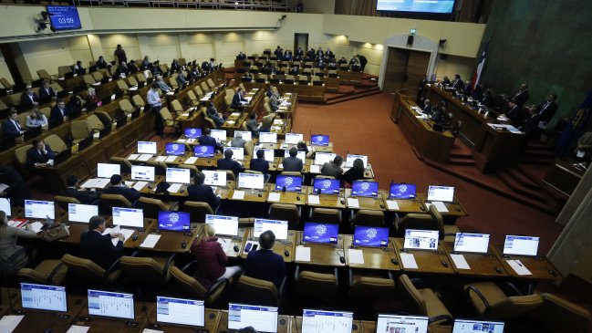 Diputados aprobaron eliminar sus privilegios procesales y el de casi todas las autoridades