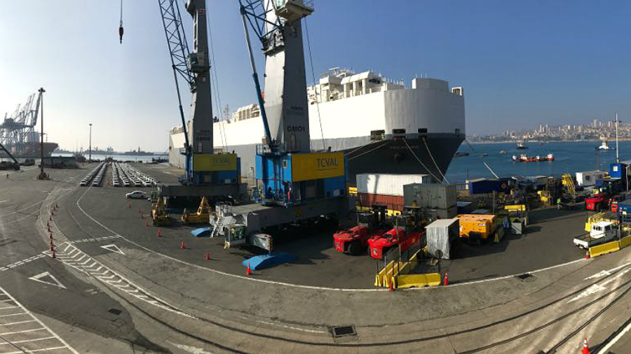 Valparaíso: Empresa EPV y trabajadores se comprometen a buscar liderazgo portuario