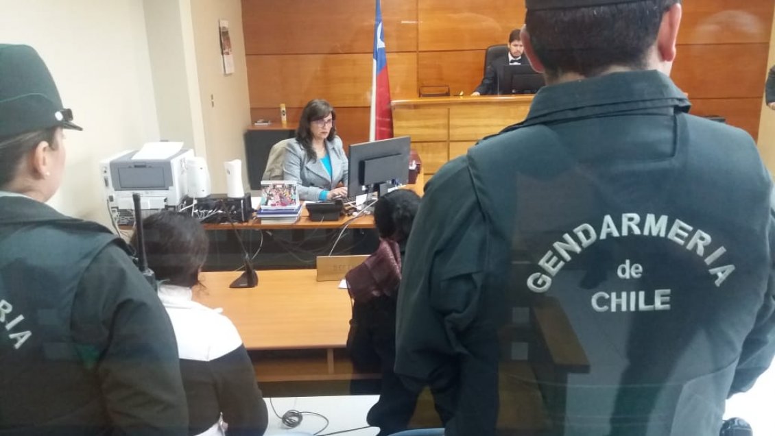 Mujer condenada por matar a su hijastro enfrenta ahora una causa por microtráfico