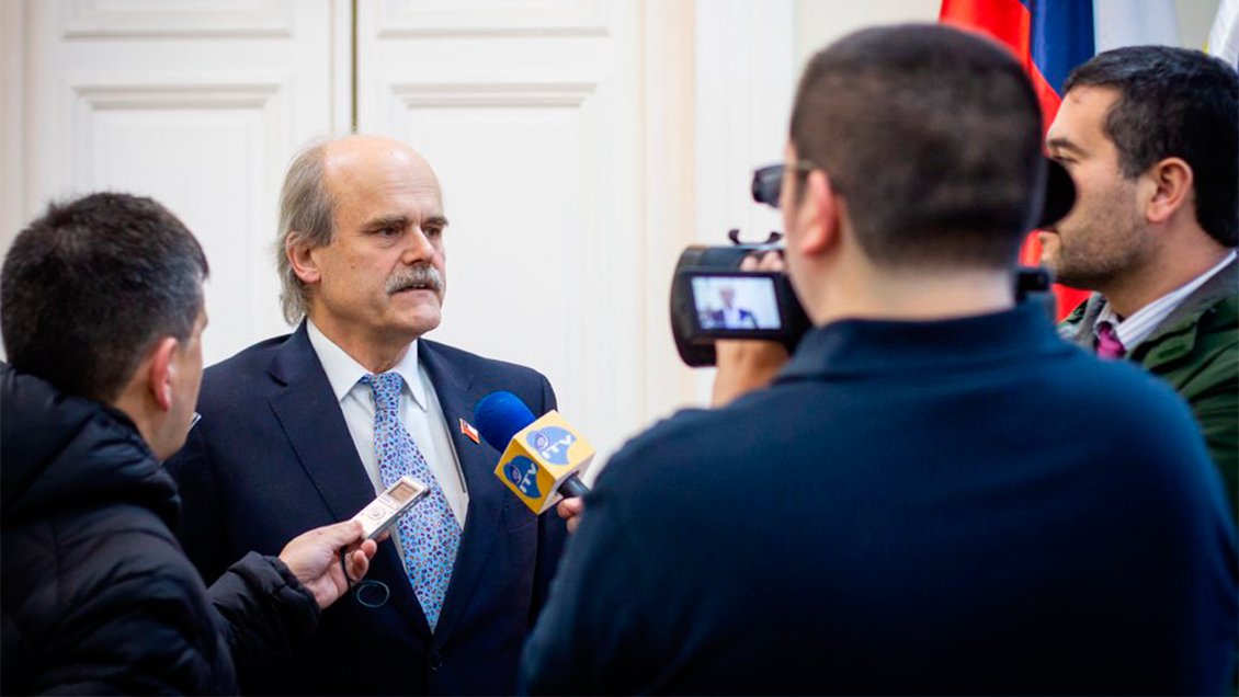 Ex intendente de Magallanes: No existe la descentralización que pretende el Gobierno