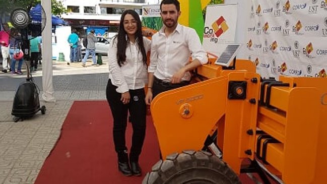 Talca: Crean primera maquinaria para cosechar cebollas 