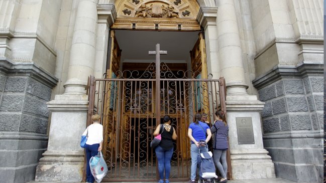 Denunciantes pidieron celeridad para indagar casos de abusos en la Iglesia Católica