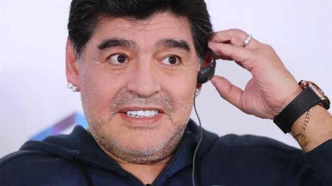 Maradona agradeció a Maduro su confianza para 