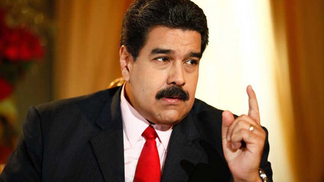 Maduro se lanzó contra carreras universitarias que no sumen al 