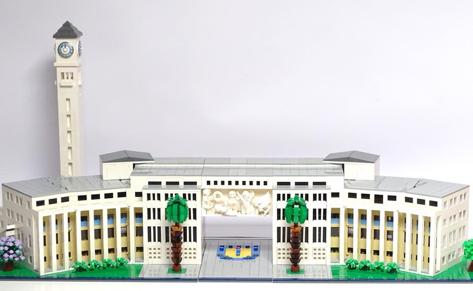 Biobío: Replican Arco y Campanil de la Universidad de Concepción con piezas de lego