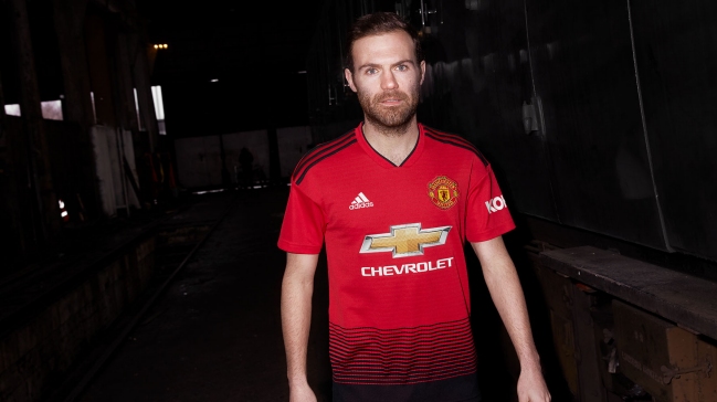 Manchester United presentó la camiseta para la temporada 2018-19