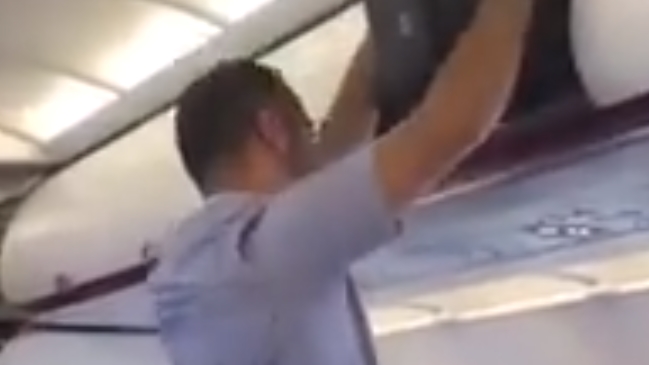 La torpeza máxima de un pasajero se viralizó en redes