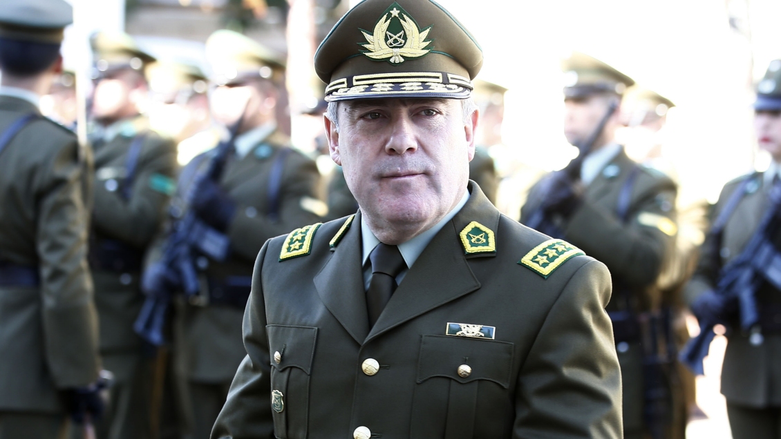 General director por situaciones irregulares en Carabineros: Tomaremos medidas caiga quien caiga