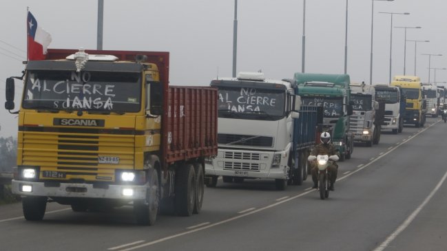 Ministro ante cierre de Iansa: Vamos a apoyar la reconversión de los agricultores