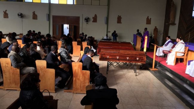Haitianos que murieron intoxicados en Coelemu fueron sepultados en Chillán