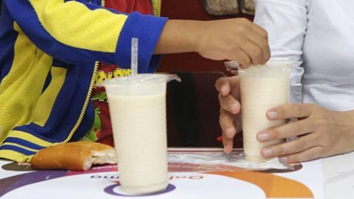 Al menos 330 niños se intoxicaron por desayunos escolares en Perú