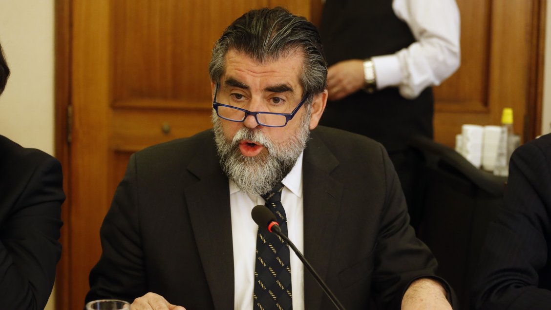 Ley de Migraciones: Gobierno amenaza con el TC por beneficios estatales a inmigrantes