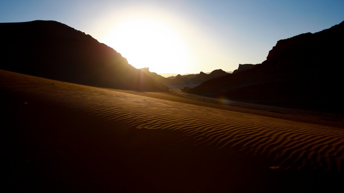 Buscan a familia desaparecida desde el miércoles en la frontera de la Región de Antofagasta