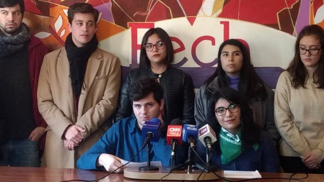 Alfonso Mohor dejó la presidencia de la FECh para su 