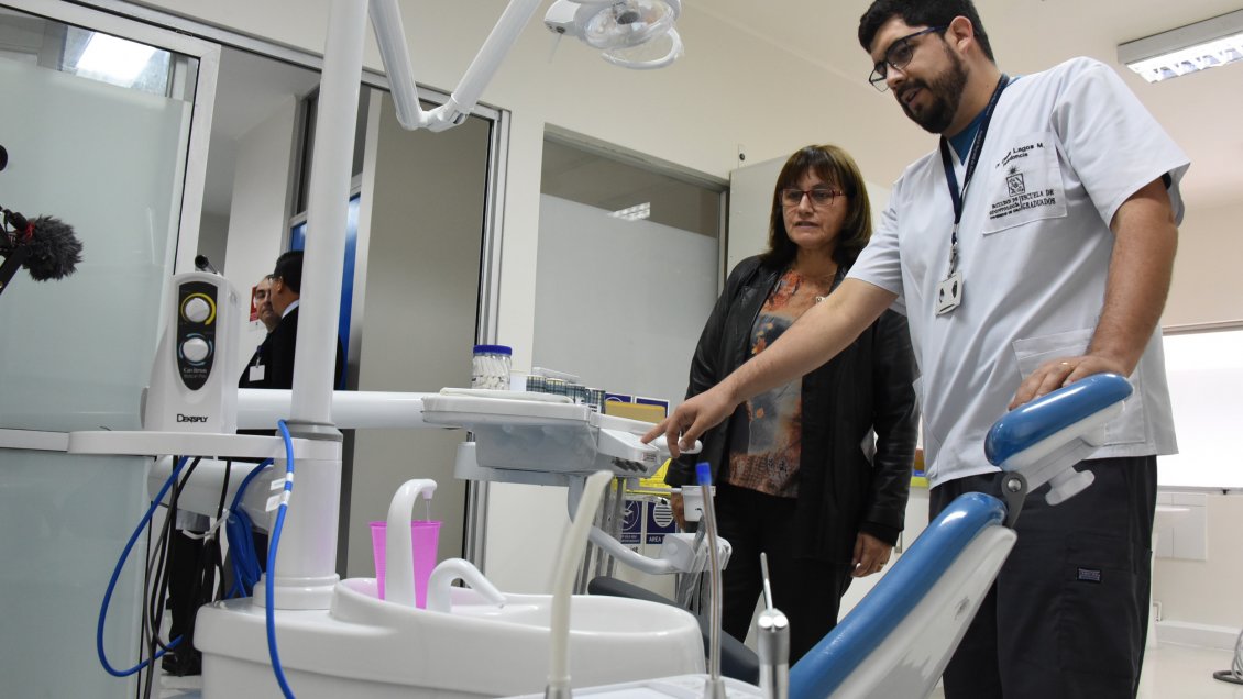 Nuevo centro dental del Hospital Regional de Arica permitirá atender a 2.000 pacientes al mes