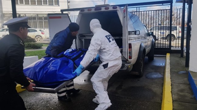 Hallan cuerpo de adulto mayor flotando en el río Valdivia