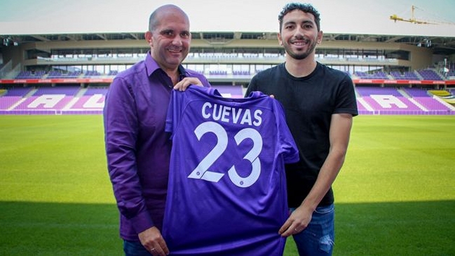 Austria Viena presentó a Cristián Cuevas