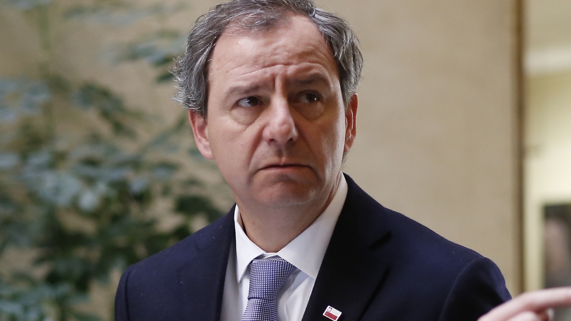 Estudiantes piden la renuncia del ministro de Educación tras polémicos dichos