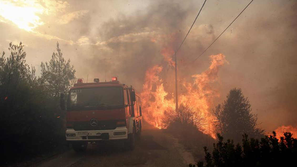 Al menos 49 muertos y 172 heridos por incendios forestales en Grecia