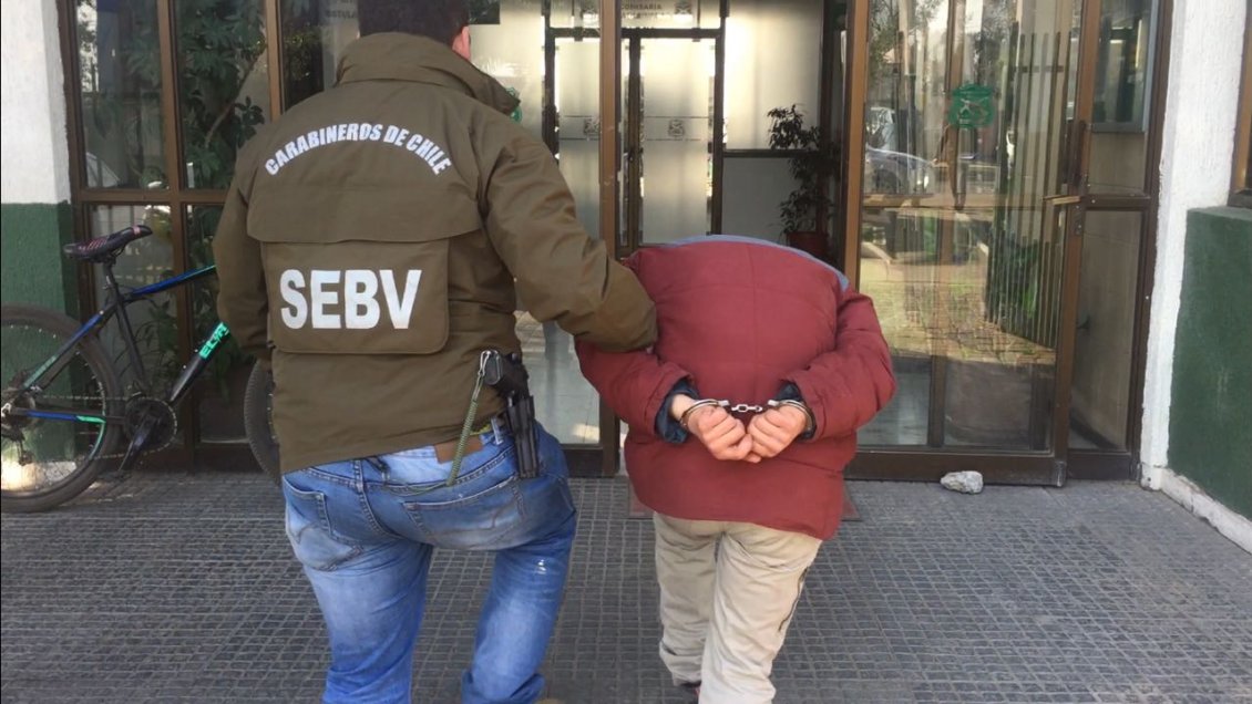 Carabineros detuvo a sujeto que conducía vehículo fiscal robado a Bienes Nacionales