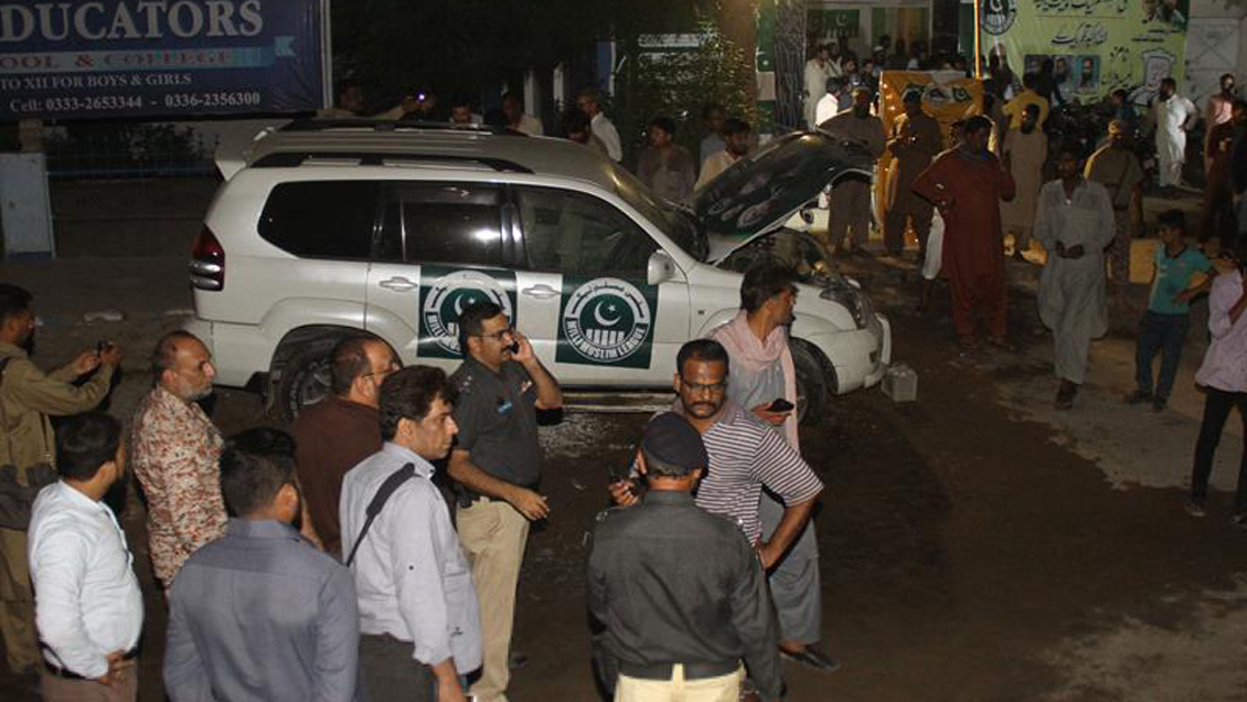 Al menos 31 muertos en Pakistán en atentado cerca de colegio electoral