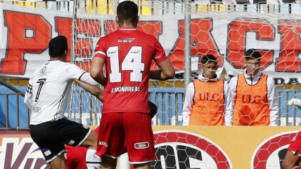 Esteban Paredes: Me gusta jugar más cerca del arco, pero no me incomoda ayudar al equipo