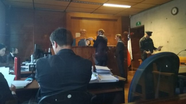 Tres menores fueron formalizados por crimen en Lo Barnechea