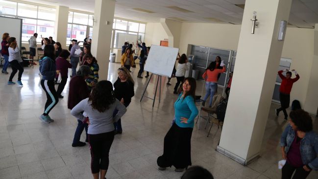 Continúan las clases gratuitas de cueca en el Teatro Municipal de Antofagasta
