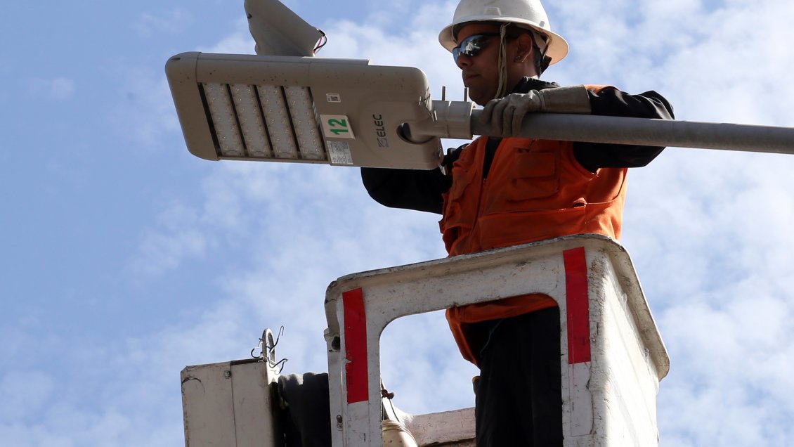 Inician mesa de trabajo para reducir índices de cortes de energía en la Región de O'Higgins