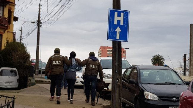 Carabineros detuvo a tres sujetos que distribuían éxtasis en el reloj de flores de Viña del Mar